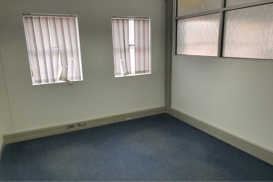 To Let commercial Property for Rent in Walmer Eastern Cape